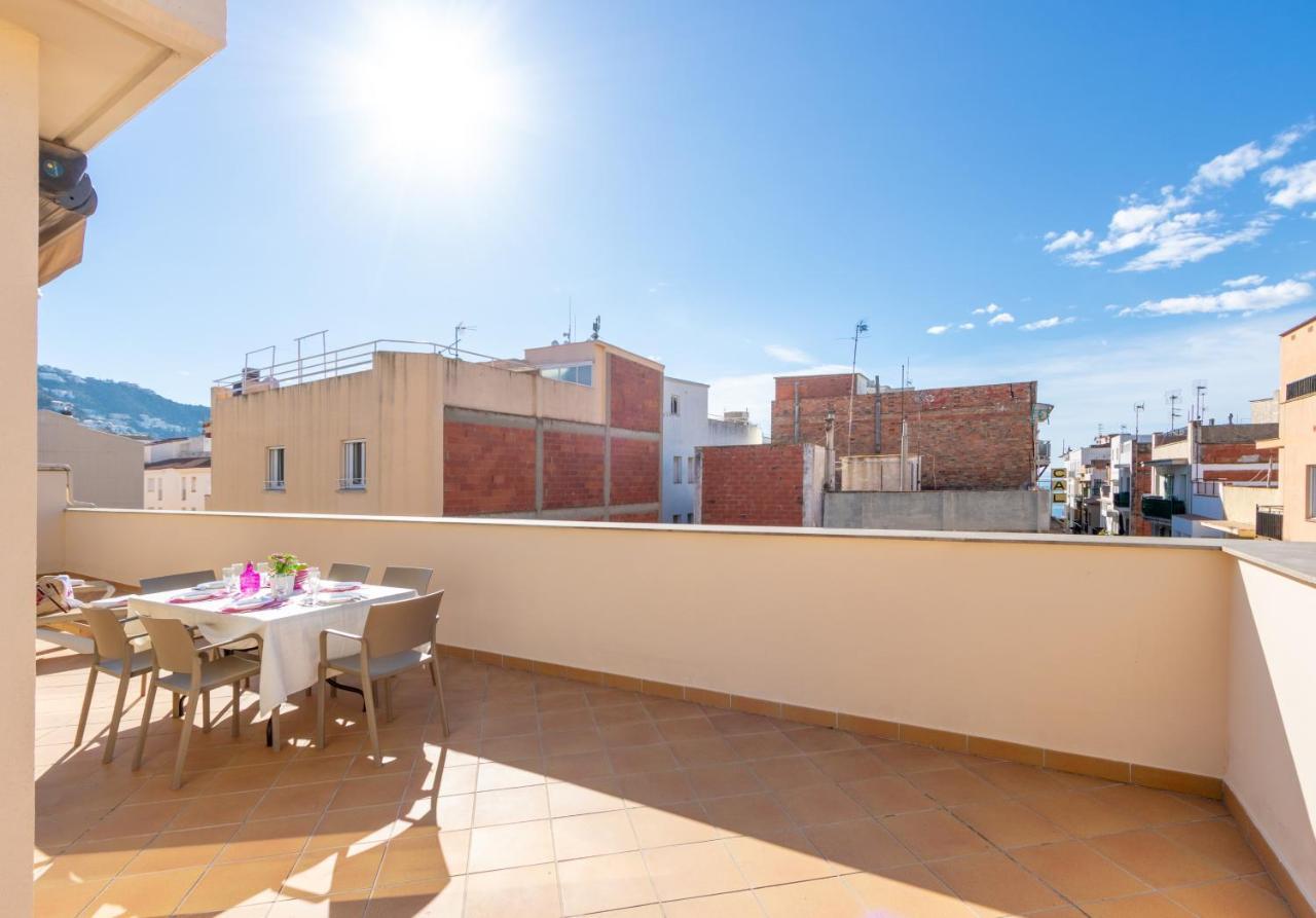 Apart-Rent Apartment Francesc Macia Penthouse 2000 Roses Exterior photo